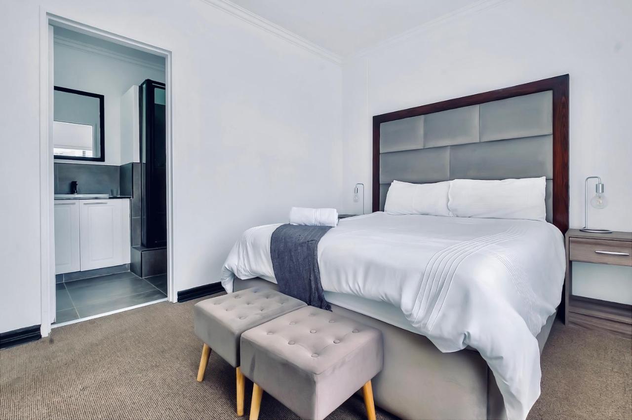 2 Bedroom 2 Bath Luxury - Sandton Cbd Johannesburg Buitenkant foto