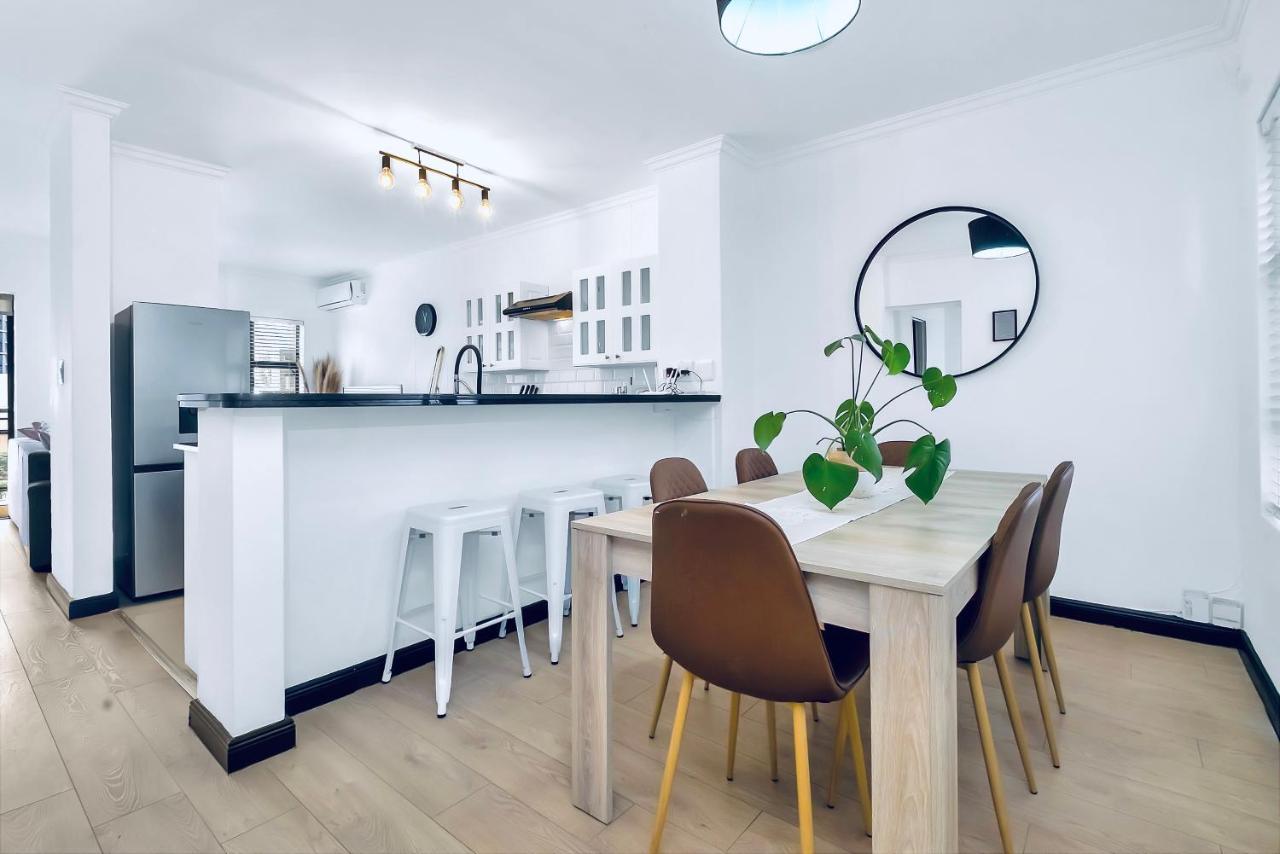 2 Bedroom 2 Bath Luxury - Sandton Cbd Johannesburg Buitenkant foto